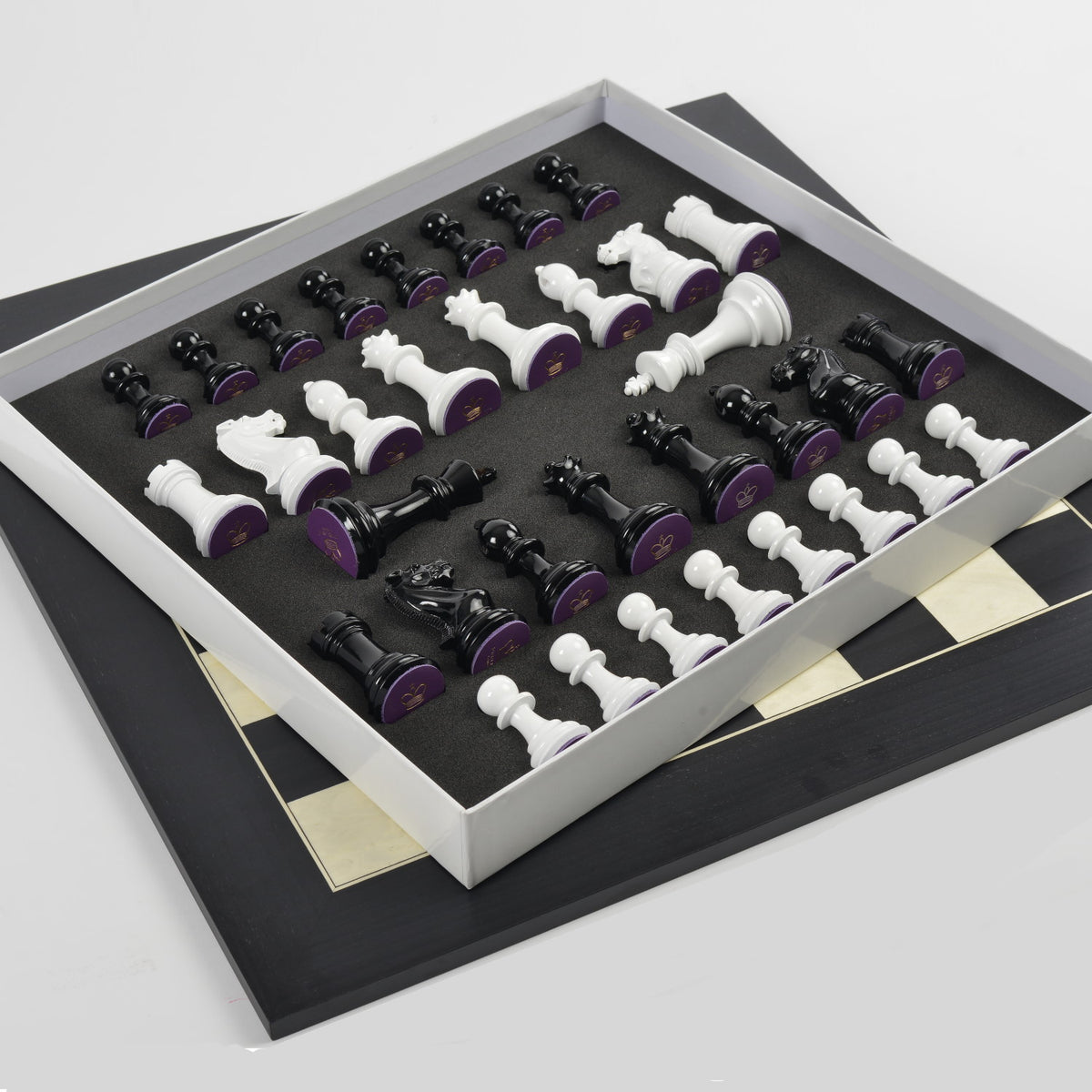 Bold Luxury Chess Set with hand-carved wooden pieces and supreme board –