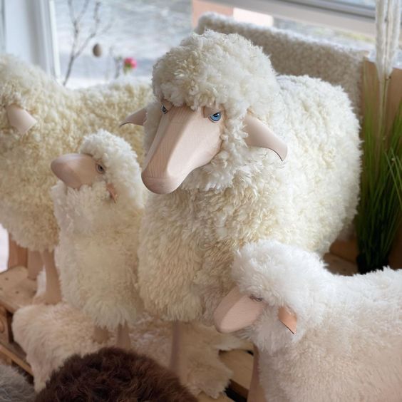 How to incorporate a sheep home decor