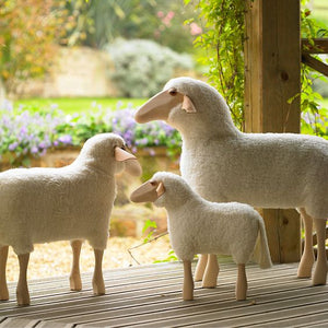 Schmücken Sie Ihr Zuhause mit Wooly Sheep Dekoration von Meier Germany