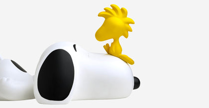 Snoopy desk accessories