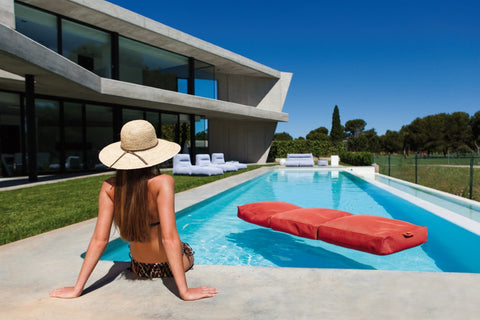 Ogo - Llit Out Pool Float Available in 6 Colours - Savanne - Playoffside.com