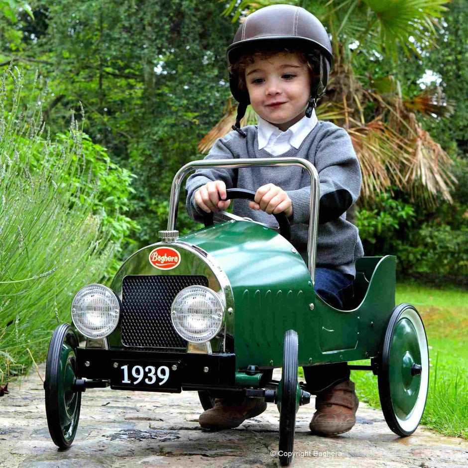 Pedal Car For Children from 3 to 6 years old - Play Car for Outdoors –