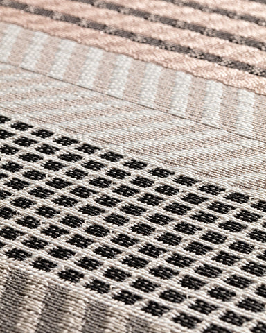 Toundra Outdoor Rug Available in 3 Sizes & 3 Colors